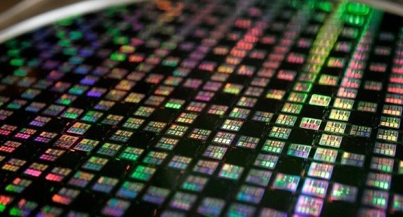 The big factory has issued an early warning, and the chip delivery time has been shortened again. Is the tide of chip surplus really coming?