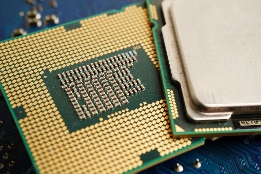 central-processing-unit-cpu-chip-processor-computer-mainboard-electronic-technology_622428-1203
