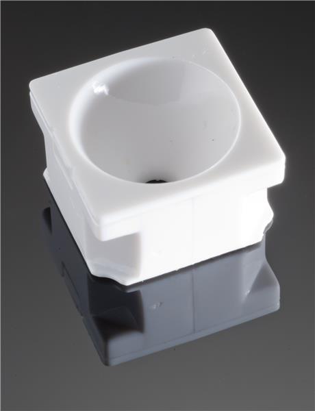 CA12984_LAURA-R-XW-PIN